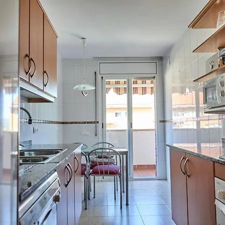 Apartment Family With Parking And Pool *