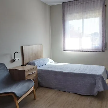 Apartment Family With Parking And Pool *