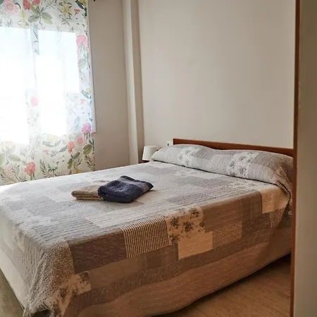 Apartment Family With Parking And Pool Manresa